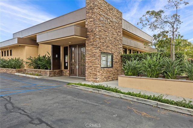 14892 Braeburn, Tustin, CA 92780
