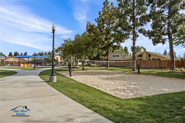 14892 Braeburn, Tustin, CA 92780