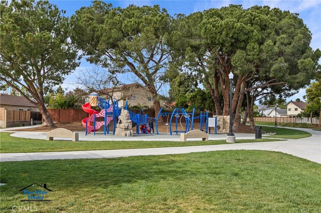 14892 Braeburn, Tustin, CA 92780