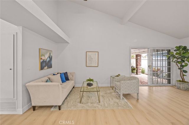 14892 Braeburn, Tustin, CA 92780