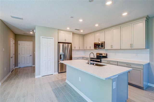 5512 TRIPOLI DRIVE, Palmetto, FL 34221