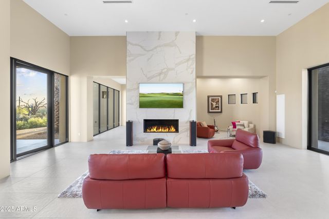 6816 E Stagecoach Pass --, Carefree, AZ 85377