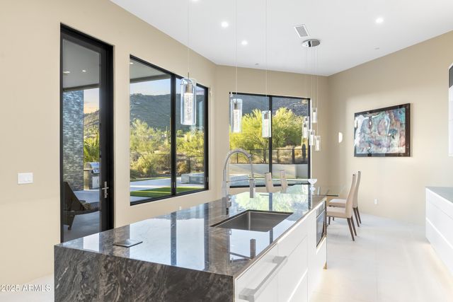 6816 E Stagecoach Pass --, Carefree, AZ 85377