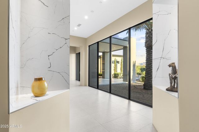 6816 E Stagecoach Pass --, Carefree, AZ 85377