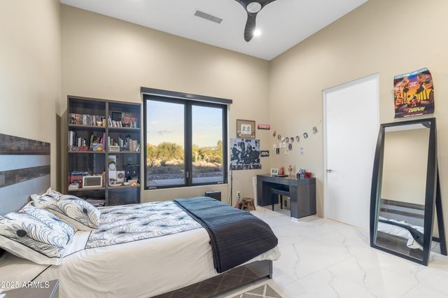 6816 E Stagecoach Pass --, Carefree, AZ 85377