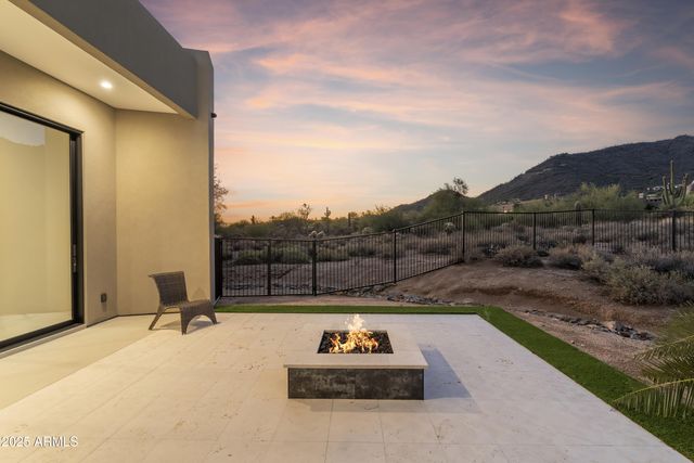 6816 E Stagecoach Pass --, Carefree, AZ 85377