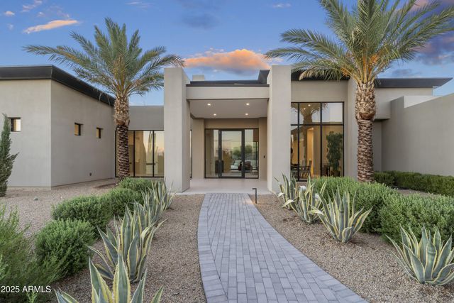 6816 E Stagecoach Pass --, Carefree, AZ 85377