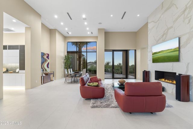 6816 E Stagecoach Pass --, Carefree, AZ 85377