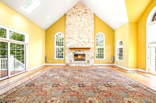 9 Wexford Ct, Warren Twp., NJ 07059