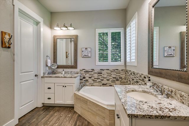 2700 Flite Acres RD, Wimberley, TX 78676
