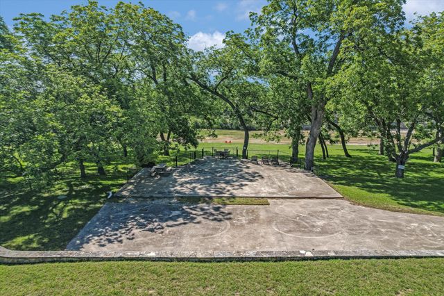 2700 Flite Acres RD, Wimberley, TX 78676
