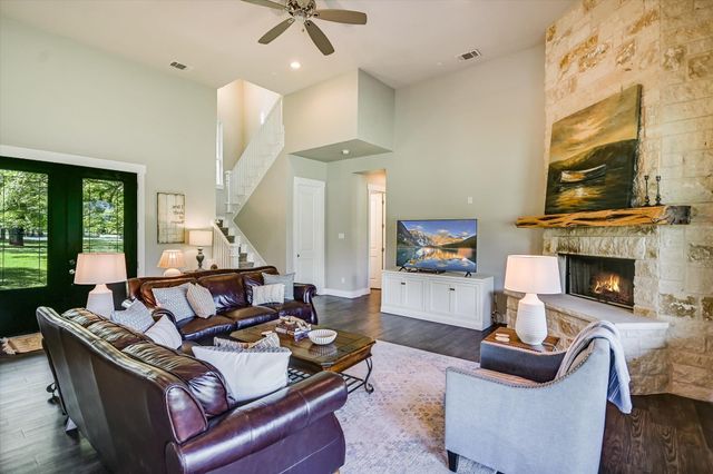 2700 Flite Acres RD, Wimberley, TX 78676