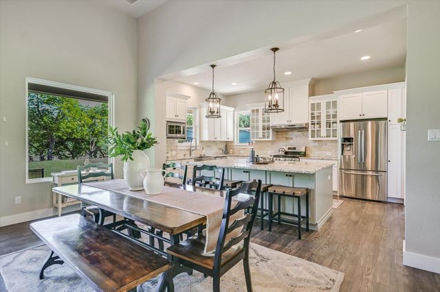 2700 Flite Acres RD, Wimberley, TX 78676