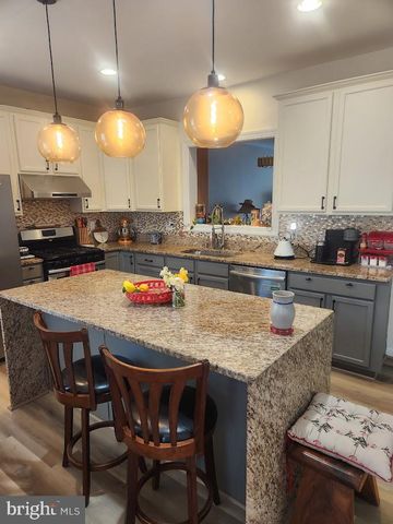 18763 TRIDENT SQ, Leesburg, VA 20176