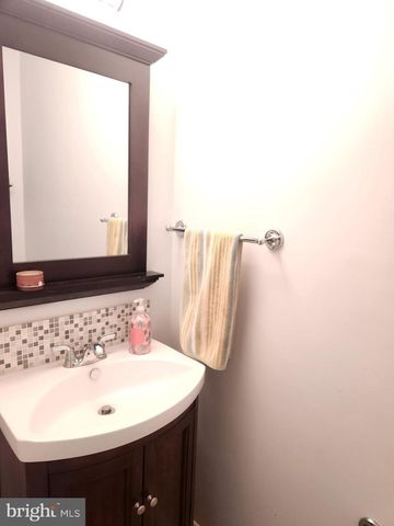 18763 TRIDENT SQ, Leesburg, VA 20176