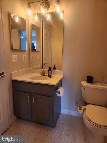 18763 TRIDENT SQ, Leesburg, VA 20176