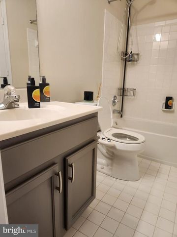 18763 TRIDENT SQ, Leesburg, VA 20176
