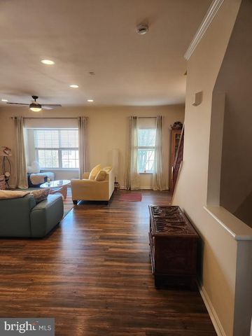 18763 TRIDENT SQ, Leesburg, VA 20176