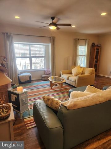 18763 TRIDENT SQ, Leesburg, VA 20176