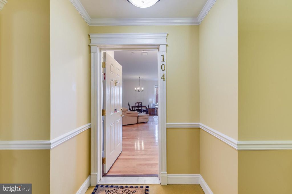 Image 9 of property listing at 8535 VETERANS HWY #104, Millersville, MD 21108