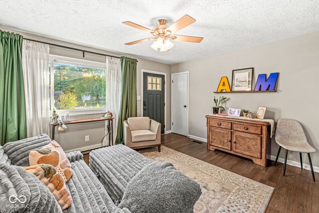2932 Parr Drive, Indianapolis, IN 46220