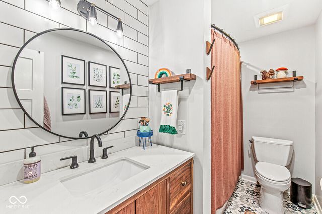 2932 Parr Drive, Indianapolis, IN 46220