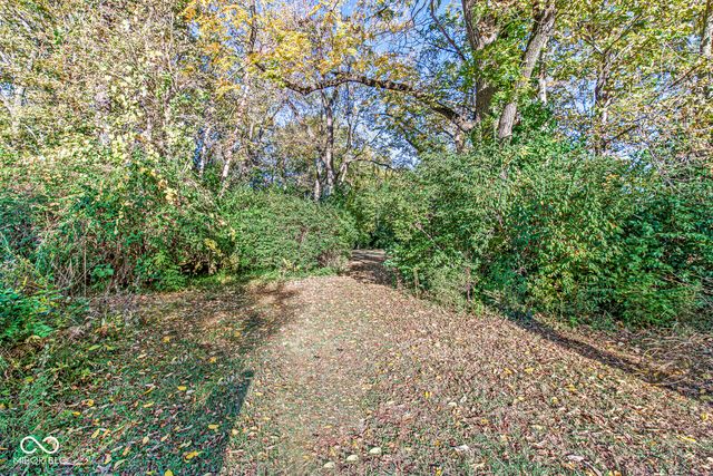 2932 Parr Drive, Indianapolis, IN 46220