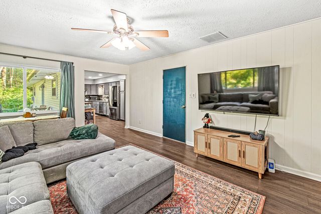2932 Parr Drive, Indianapolis, IN 46220
