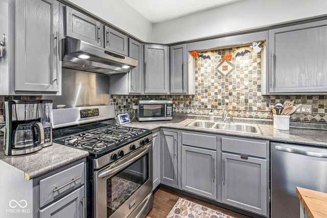 2932 Parr Drive, Indianapolis, IN 46220