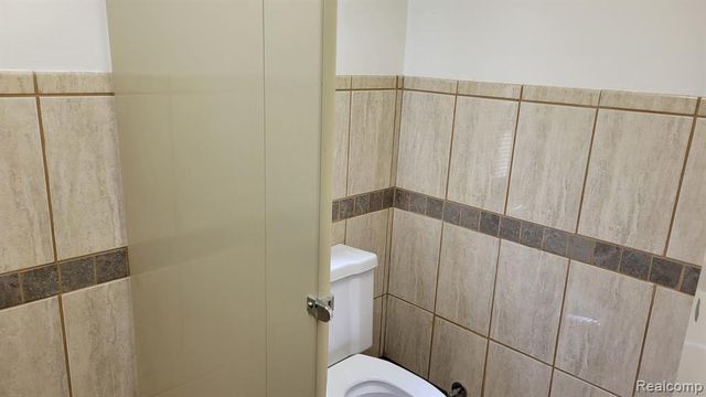 27531 Grand River Street, Livonia, MI 48152