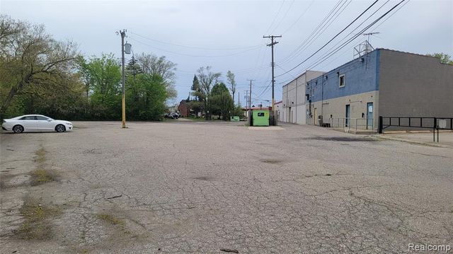 27531 Grand River Street, Livonia, MI 48152