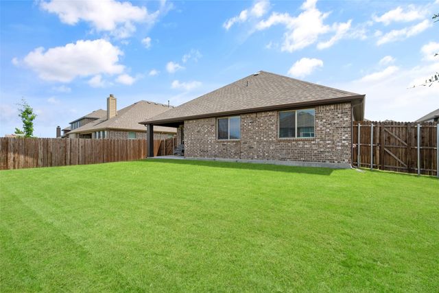 343 Winterwood Drive, Lavon, TX 75166