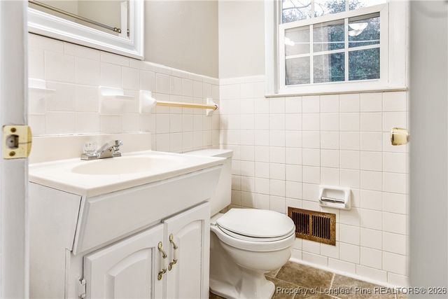 828 Pilot Avenue, Fayetteville, NC 28304