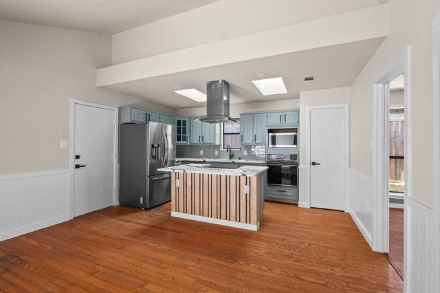 1518 Barclay Drive, Carrollton, TX 75007