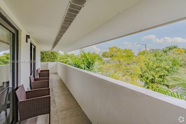 800 S Dixie Hwy 101 Hwy 101, Coral Gables, FL 33146