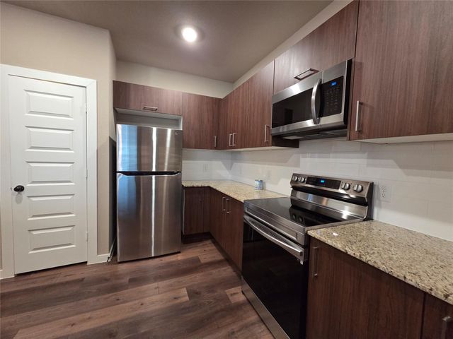 9737 Grosbeak Lane, Magnolia, TX 77354