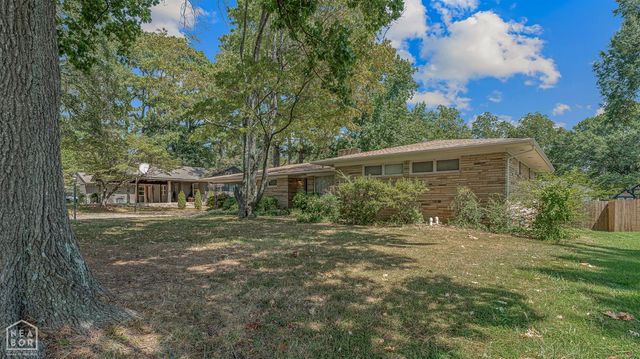 1106 Cardinal Road, Jonesboro, AR 72401