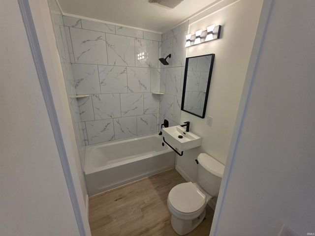 1826 Madison Avenue, Evansville, IN 47714