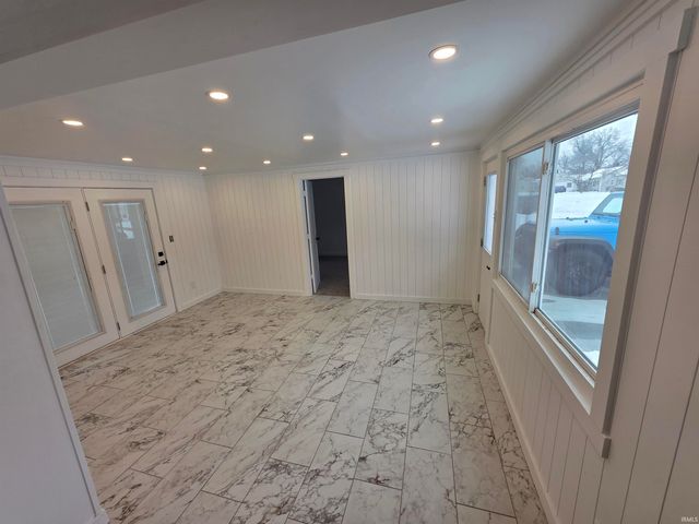 1826 Madison Avenue, Evansville, IN 47714