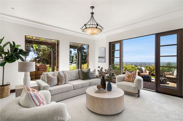 11321 Reservoir Road, North Tustin, CA 92705