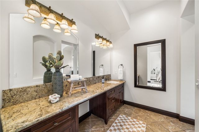 11321 Reservoir Road, North Tustin, CA 92705