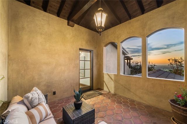 11321 Reservoir Road, North Tustin, CA 92705