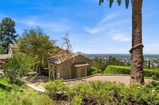 11321 Reservoir Road, North Tustin, CA 92705