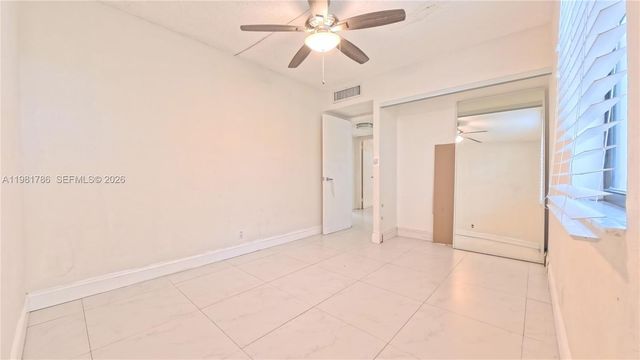 20300 W Country Club Dr PH18-3, Aventura, FL 33180
