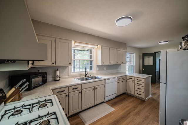 739 New Liberty Church Rd, Kevil, KY 42053