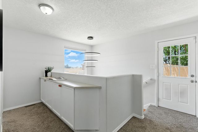 6805 Schist Avenue NE, Albuquerque, NM 87113