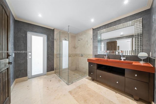 6411 SW 185th way, Southwest Ranches, FL 33332