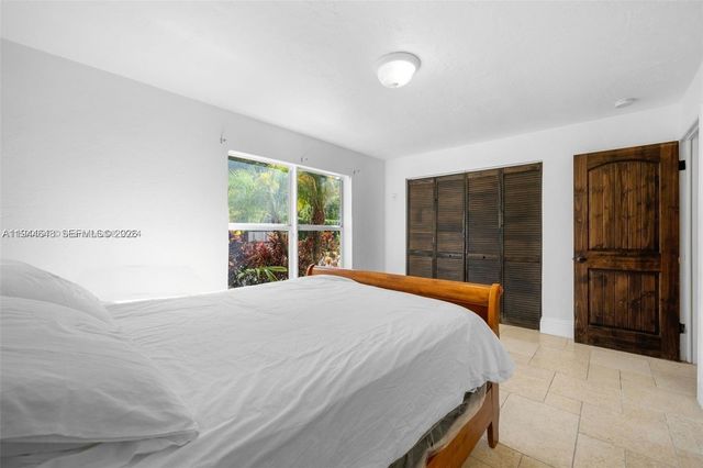 6411 SW 185th way, Southwest Ranches, FL 33332