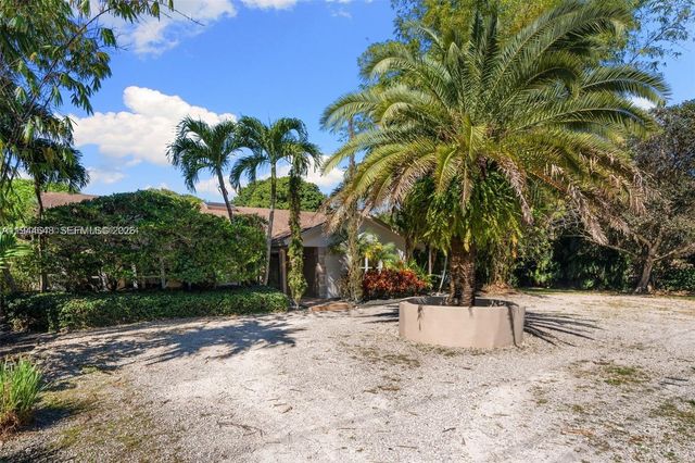 6411 SW 185th way, Southwest Ranches, FL 33332