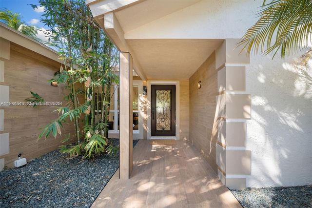 6411 SW 185th way, Southwest Ranches, FL 33332